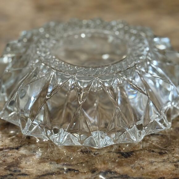 VINTAGE KIG Indonesia Heavy Pressed Glass Diamond Pointe Ashtray, Lead Crystal - Picture 6 of 8
